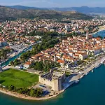 Апартаменты Seaview *